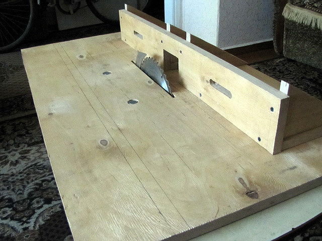 Пример распиловочного стола