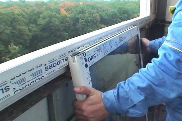 Внутренняя отделка балкона своими руками