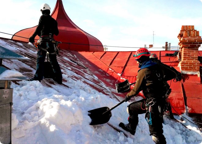 Как сделать приспособление для уборки снега с крыши