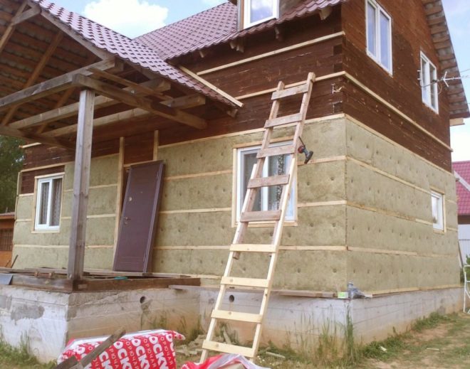 Izbor izolacije za zidove drvene kuće
