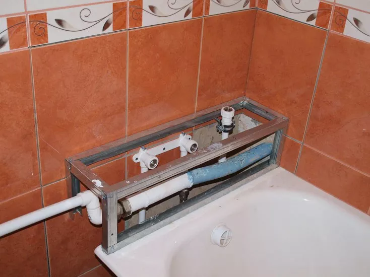 Как красиво и быстро заделать стык между ванной и стеной
