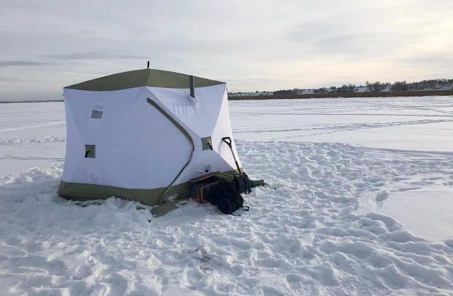 Как утеплить зимнюю палатку