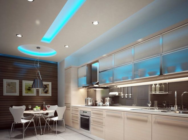 Современный дизайн потолка в кухне