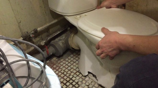 Как отремонтировать туалет своими руками