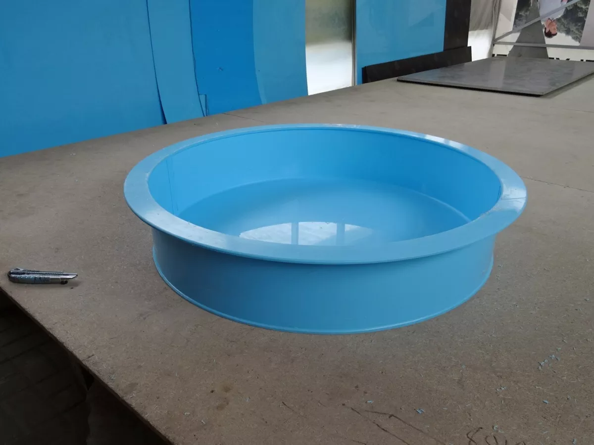 Чаша для бассейна из пвх. Чаша для фонтана из пластика 1 метр. Пруд пластиковый круглый. Пластиковые чаши для водоемов. Чаши для фонтанов из полипропилена.