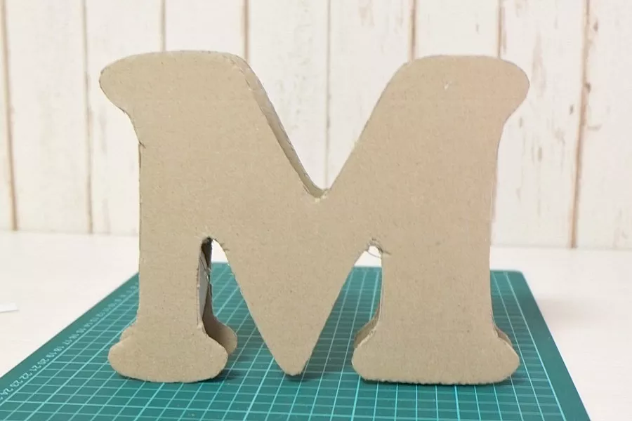 Как сделать буквы из разных материалов - простой способ