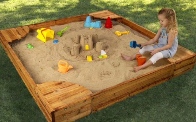Строим песочницу из доски